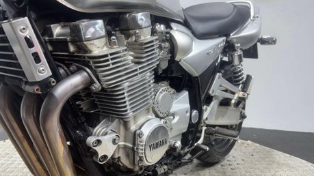 Yamaha XJR1300 2001 37K 1 OWNER NEW MOT SERVICED MUSCLE BIKE 1300CC 9