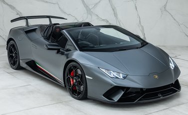 Lamborghini Huracan Spyder LP 640-4 PERFORMANTE 11
