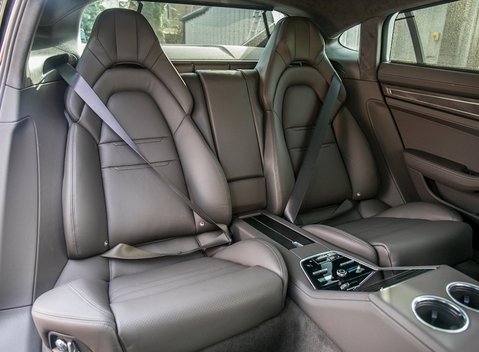 Porsche Panamera Turbo S E-Hybrid Executive 14