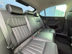 Skoda Superb 2.0 TSI Laurin & Klement Hatchback 5dr Petrol DSG Euro 6 (s/s) (190 ps) 25