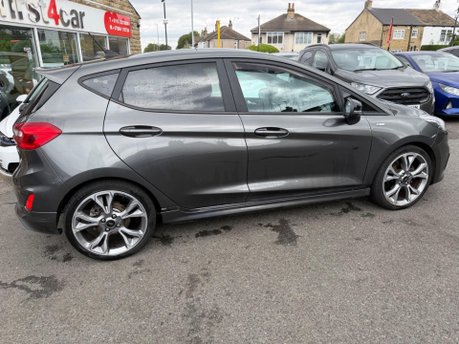 Ford Fiesta ST-LINE X 21