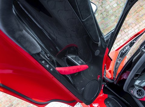 Ferrari LaFerrari 24