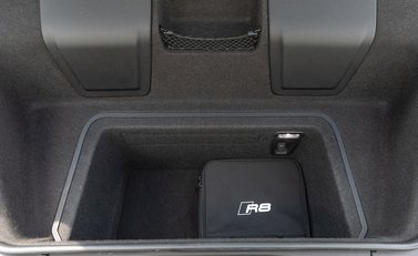 Audi R8 V10 Plus 32