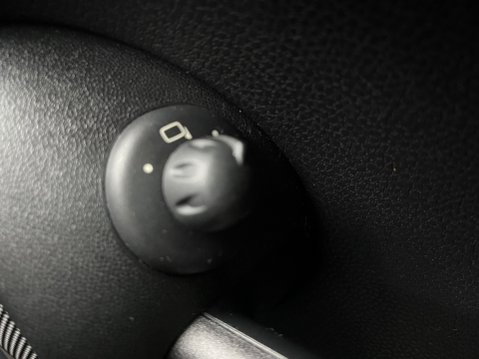 Mini Clubman 1.6 COOPER D 24