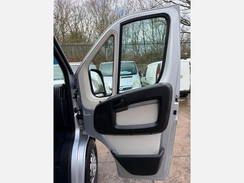 Peugeot Boxer 2.0 BlueHDi 335 Professional Panel Van 5dr Diesel Manual L2 H2 Euro 6 (130 56