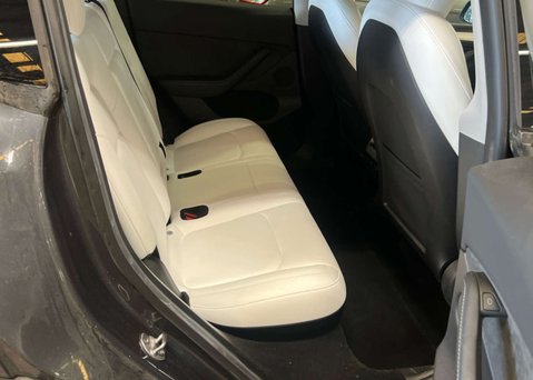 Tesla Model Y (Dual Motor) Long Range SUV 5dr Electric Auto 4WDE (384 bhp) 10