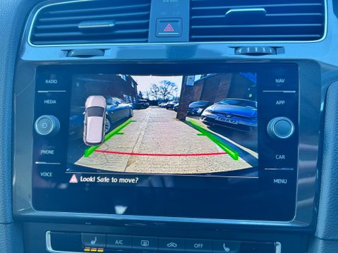 Volkswagen Golf SE NAVIGATION TSI BLUEMOTION TECHNOLOGY DSG 21