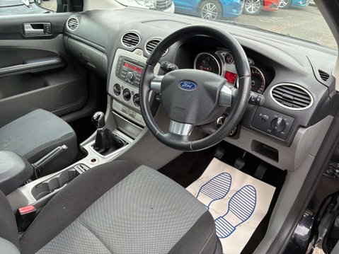 Ford Focus 1.6 Zetec S Hatchback 5dr Petrol Manual (157 g/km, 113 bhp) 8