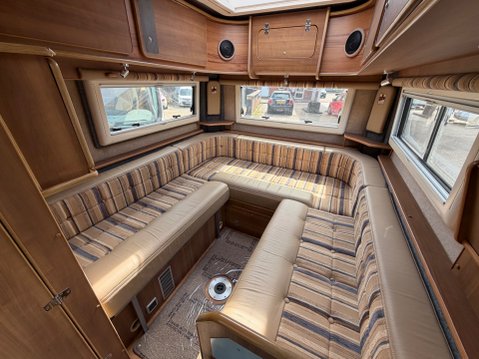 IH Motorhomes TIO RL REAR LOUNGE MODEL LOW MILEAGE 19