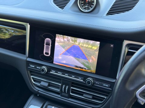 Porsche Macan 3.0 Macan S Semi-Auto 4WD 5dr 25
