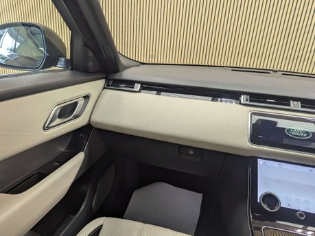Land Rover Range Rover Velar 3.0 Range Rover Velar R-Dynamic HSE D300 Auto 4WD 5dr 53