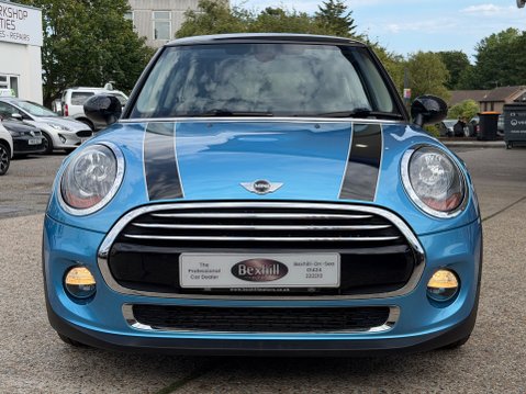 Mini Hatch COOPER 10
