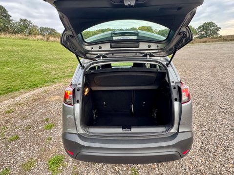 Vauxhall Crossland X SE 49