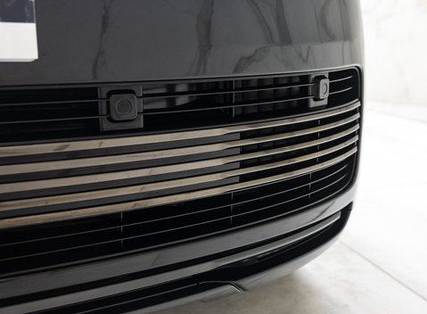 Land Rover Range Rover P615 SV 18