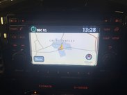 Nissan Juke 1.6 Acenta Premium Euro 5 (s/s) 5dr 27