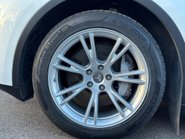 Tesla Model Y BASE 4