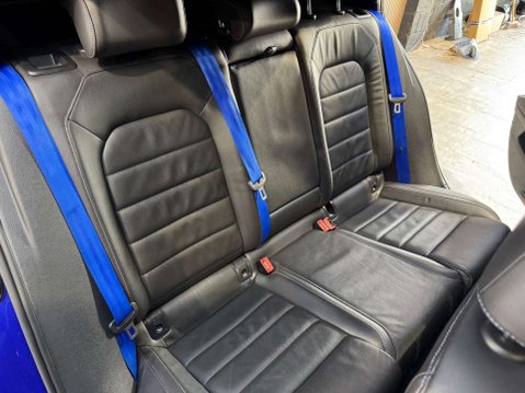 Volkswagen Golf 2.0 Golf R DSG 4WD 5dr 53