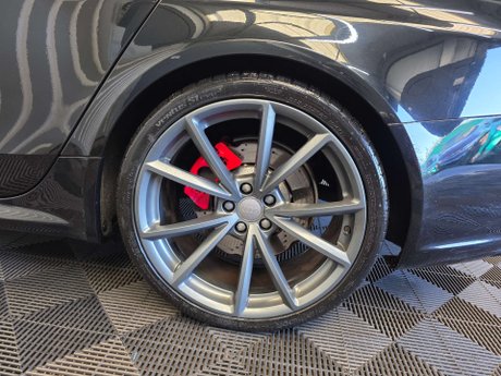 Audi RS4 4.2 FSI V8 Estate 5dr Petrol S Tronic quattro Euro 5 (450 ps) 28