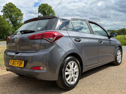 Hyundai i20 1.2 SE Hatchback 5dr Petrol Manual Euro 6 (84 ps) 5