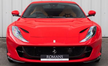 Ferrari 812 Superfast 4