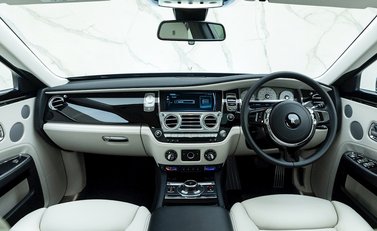 Rolls-Royce Ghost Series II 18