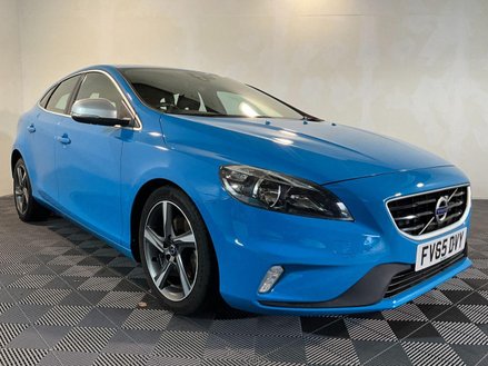 Volvo V40 2.0 T2 R-DESIGN 5d 120 BHP