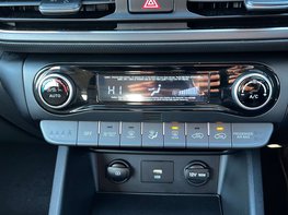 Hyundai KONA 1.6 Kona SE Connect GDi HEV Semi-Auto 5dr 45