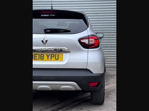 Renault Captur 1.2 TCe ENERGY Signature X Nav SUV 5dr Petrol Manual Euro 6 (s/s) (120 ps) 21