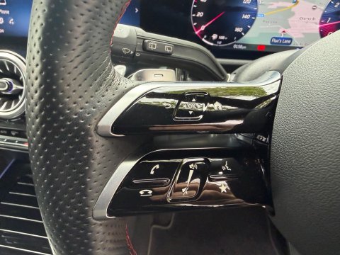 Mercedes-Benz GLA GLA 200 AMG LINE PREMIUM 34