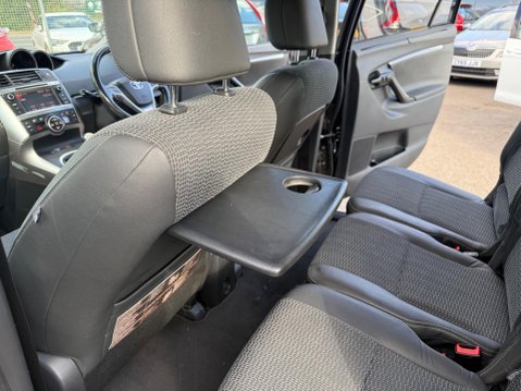 Toyota Verso 2.0 D-4D Excel Euro 5 5dr 21