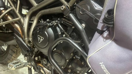 Triumph Tiger 2017 XCA Adventure bike 37K full metal luggage 800cc 43