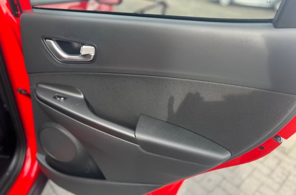 Hyundai KONA T-GDI PREMIUM MHEV 23