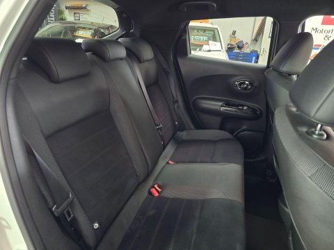 Nissan Juke 1.2 DIG-T N-Connecta Euro 6 (s/s) 5dr 15