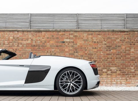 Audi R8 V10 Plus Spyder 34