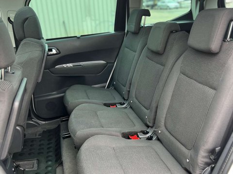 Peugeot 5008 1.6 5008 Allure Blue HDi S/S 5dr 26