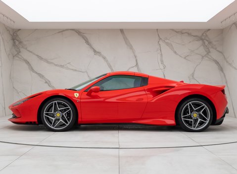 Ferrari F8 Spider 4