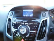 Ford Focus 1.0 TITANIUM NAVIGATOR 5 Dr 11