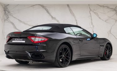 Maserati Grancabrio SPORT 24