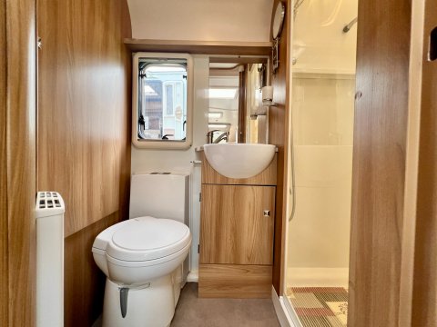 Bailey Unicorn Cadiz  25