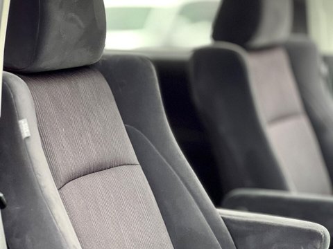 Toyota Vellfire V6 Sunroof 6