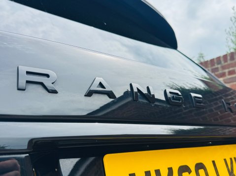 Land Rover Range Rover 3.0 SD V6 Vogue SUV 5dr Diesel Auto 4WD Euro 6 (s/s) (275 ps) 10