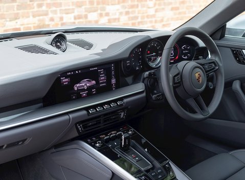 Porsche 911 Carrera S (992) 16