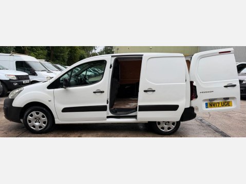 Peugeot Partner 1.6 BlueHDi 854 Professional Panel Van 5dr Diesel Manual L1 (112 g/km, 97.6 24