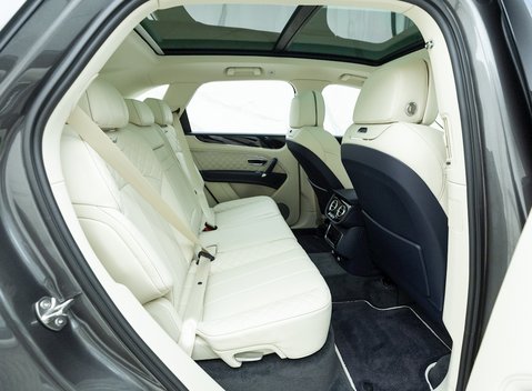 Bentley Bentayga Speed 14