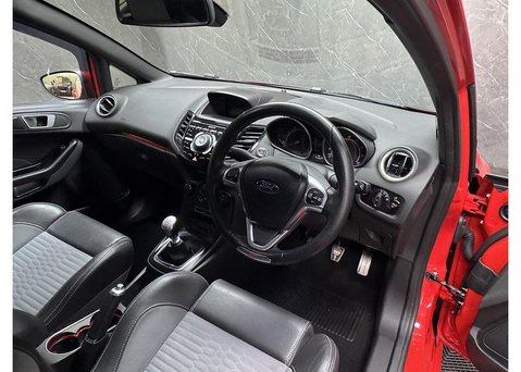 Ford Fiesta 1.6T EcoBoost ST-3 Hatchback 3dr Petrol Manual Euro 6 (182 ps) 35
