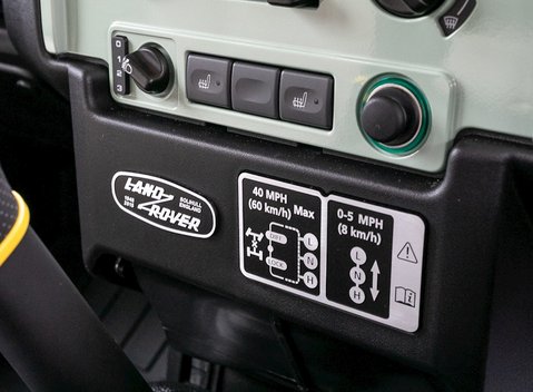 Land Rover Defender 110 Heritage Station Wagon 19