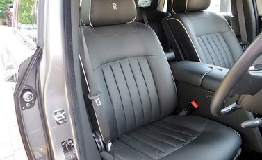 Rolls-Royce Phantom 10