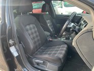 Volkswagen Golf 2.0 GTI DSG AUTOMATIC 3