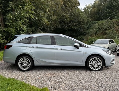 Vauxhall Astra 1.4 Astra Elite Nav T 5dr 3