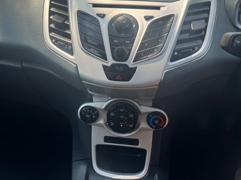 Ford Fiesta ZETEC TDCI 9